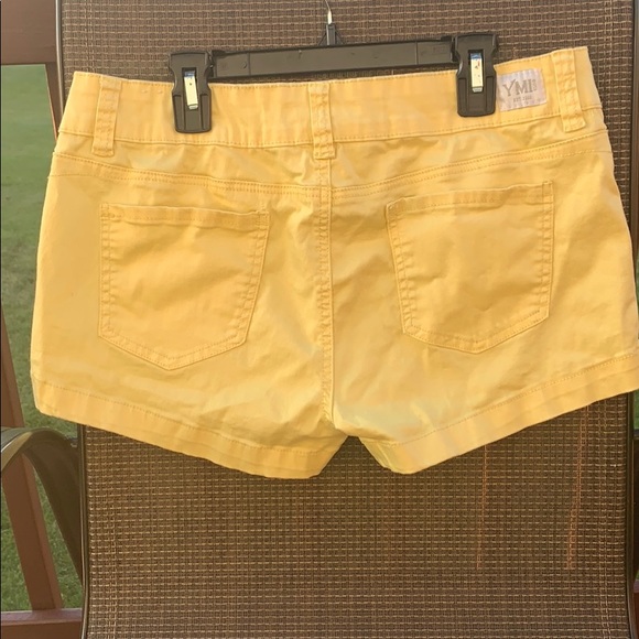 Shorts - Picture 2 of 2